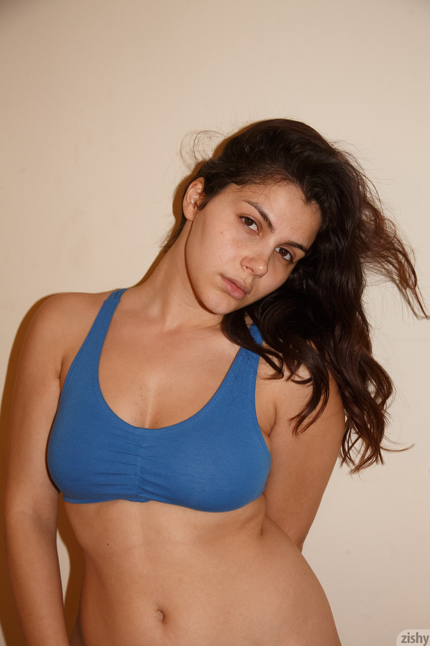 Beautiful brunette Valentina Nappi flaunts her big ass before anal&nbsp;fucking